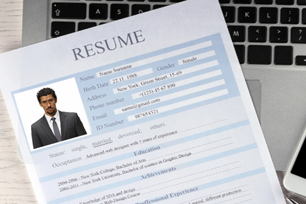 Cómo crear fotos profesionales con prompts en Gemini IA para tu CV