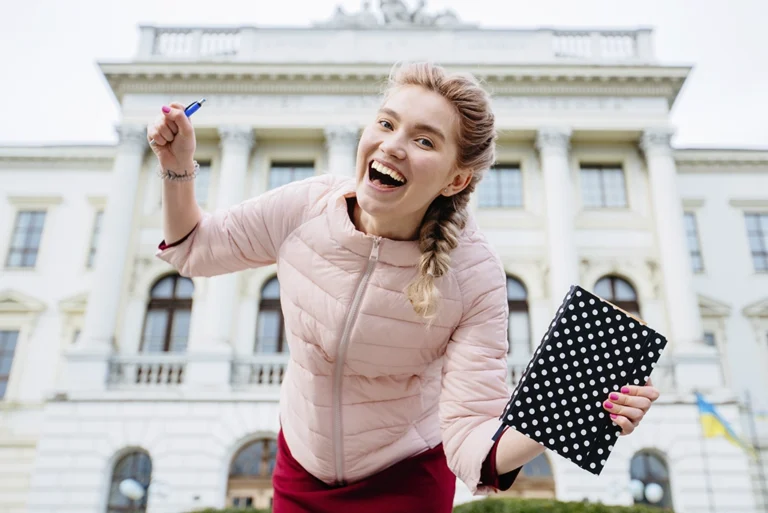 universidades que forman más millonarios en el mundo